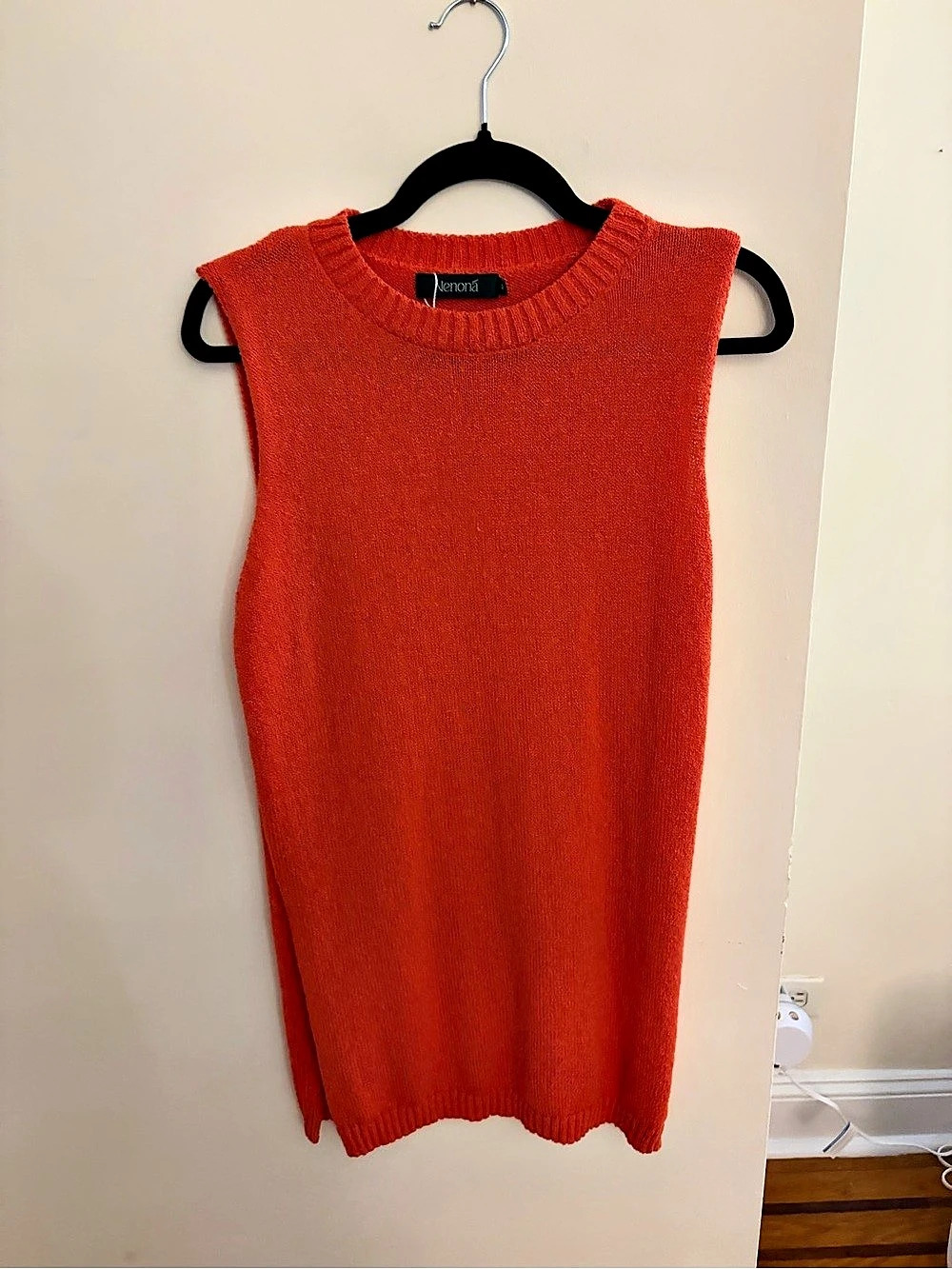 Orange Sleeveless Sweater and Shorts SetSize Medium